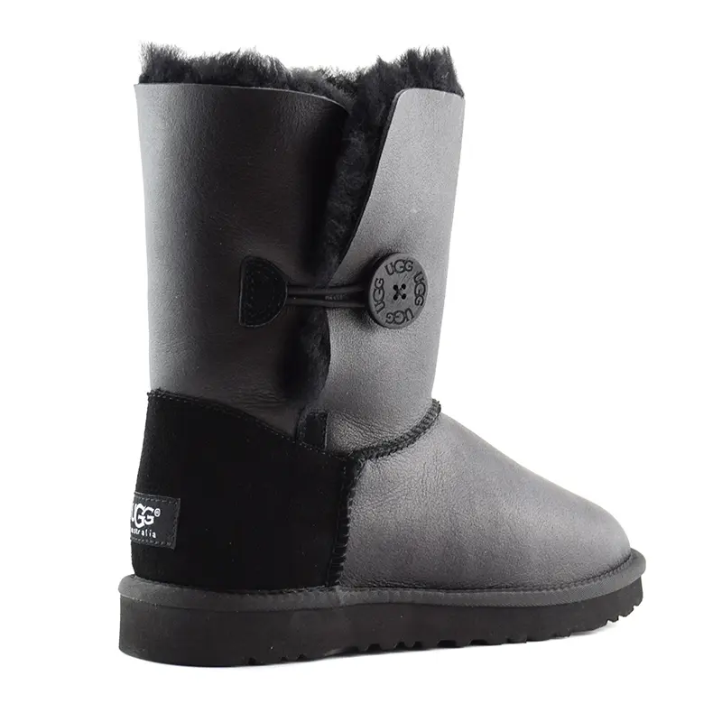 Classic Short II Bailey Button Metallic — Black