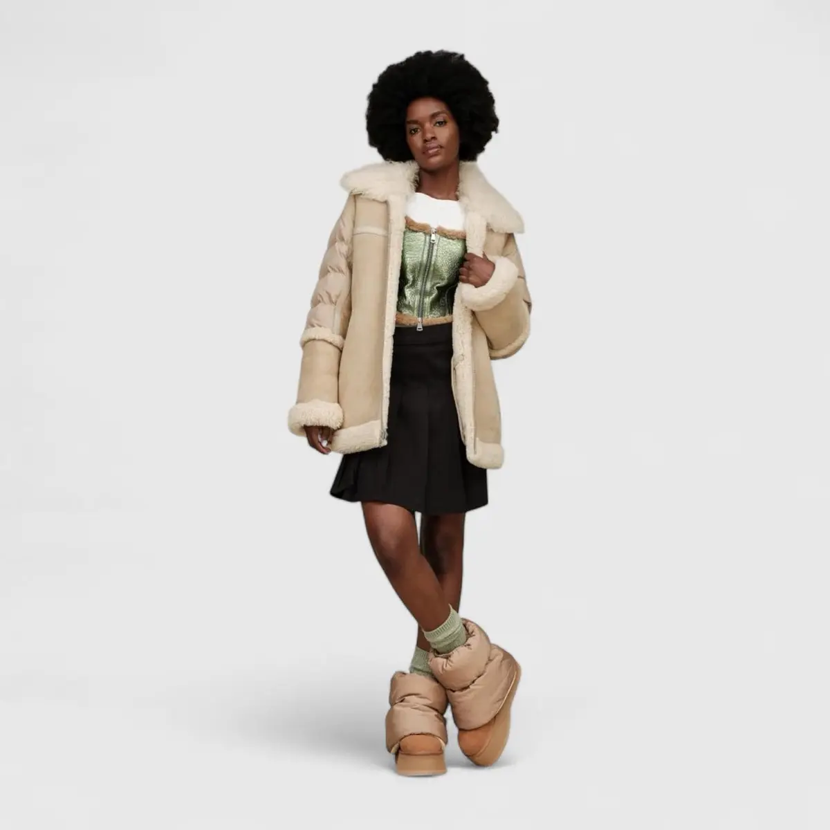 UGG Plushwarmer — Sand