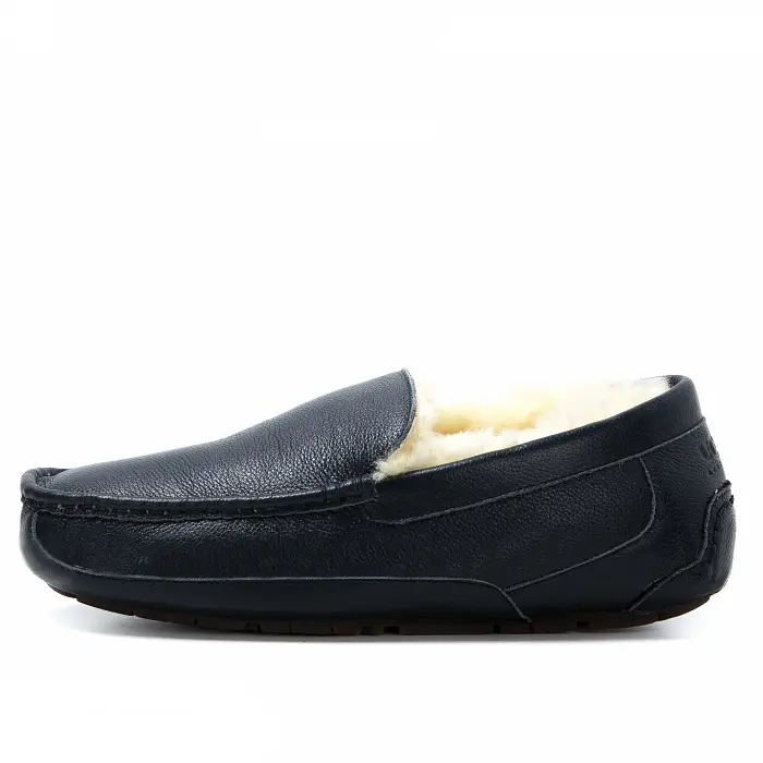 Ascot — Black Leather