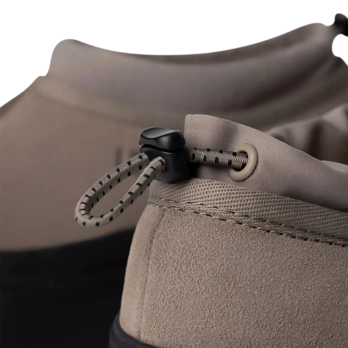 Tasman Weather Hybrid — Smoke/Black