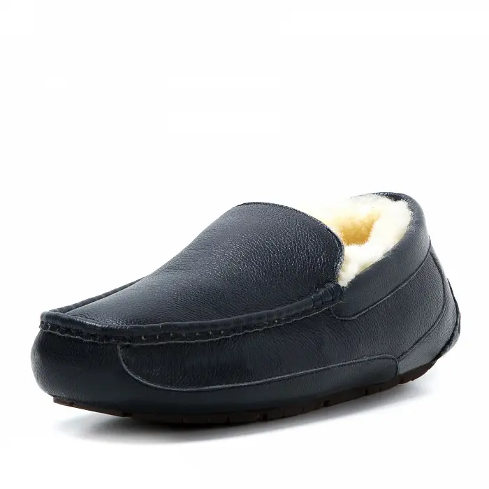 Ascot — Black Leather