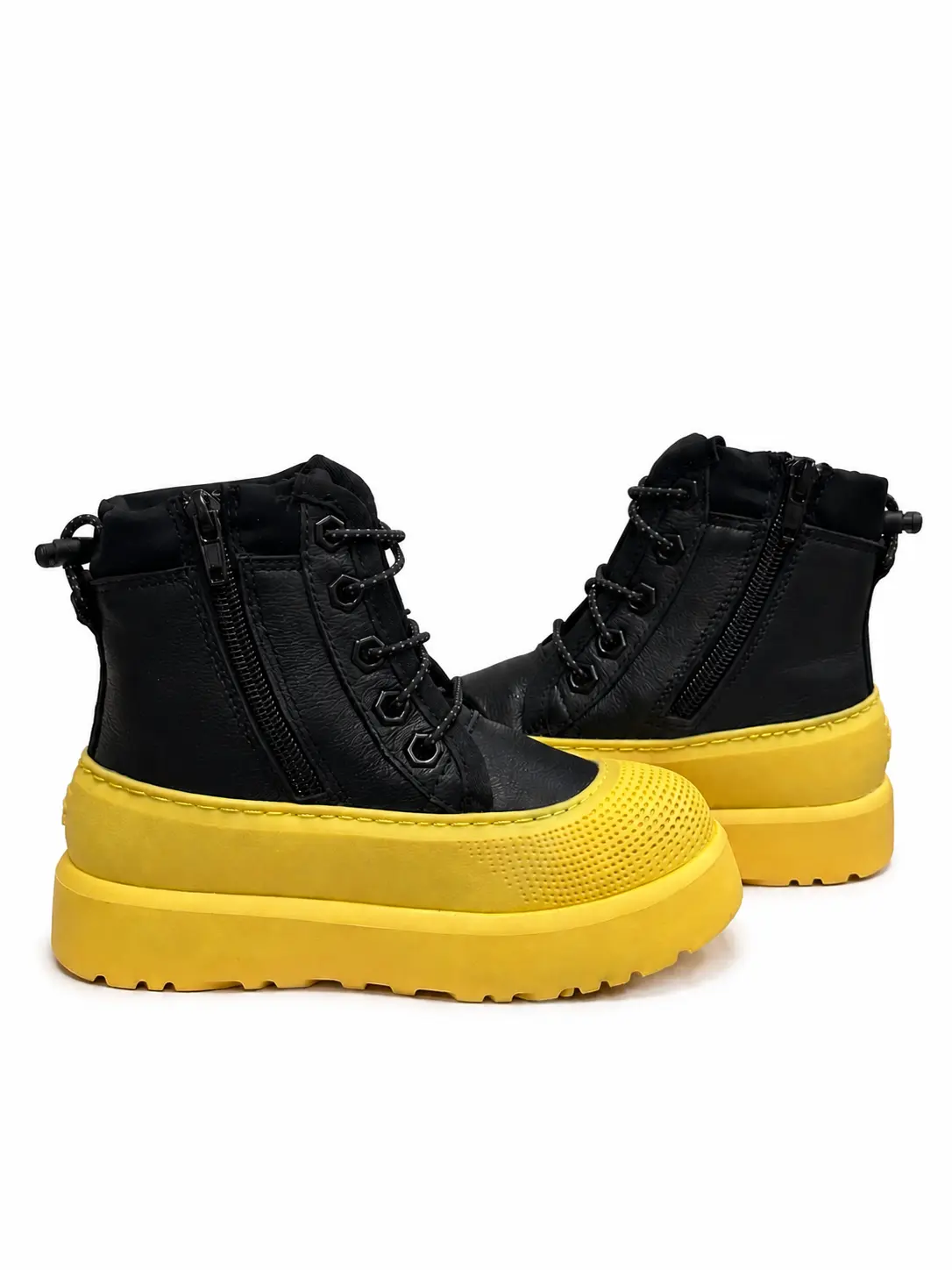 UGG Kids Neumel Hybrid — Black Leather/Yellow