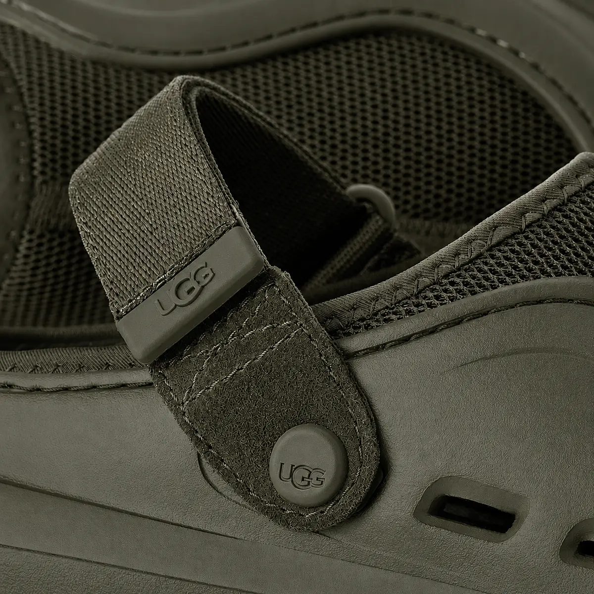 UGG PeakMod — Dark Green